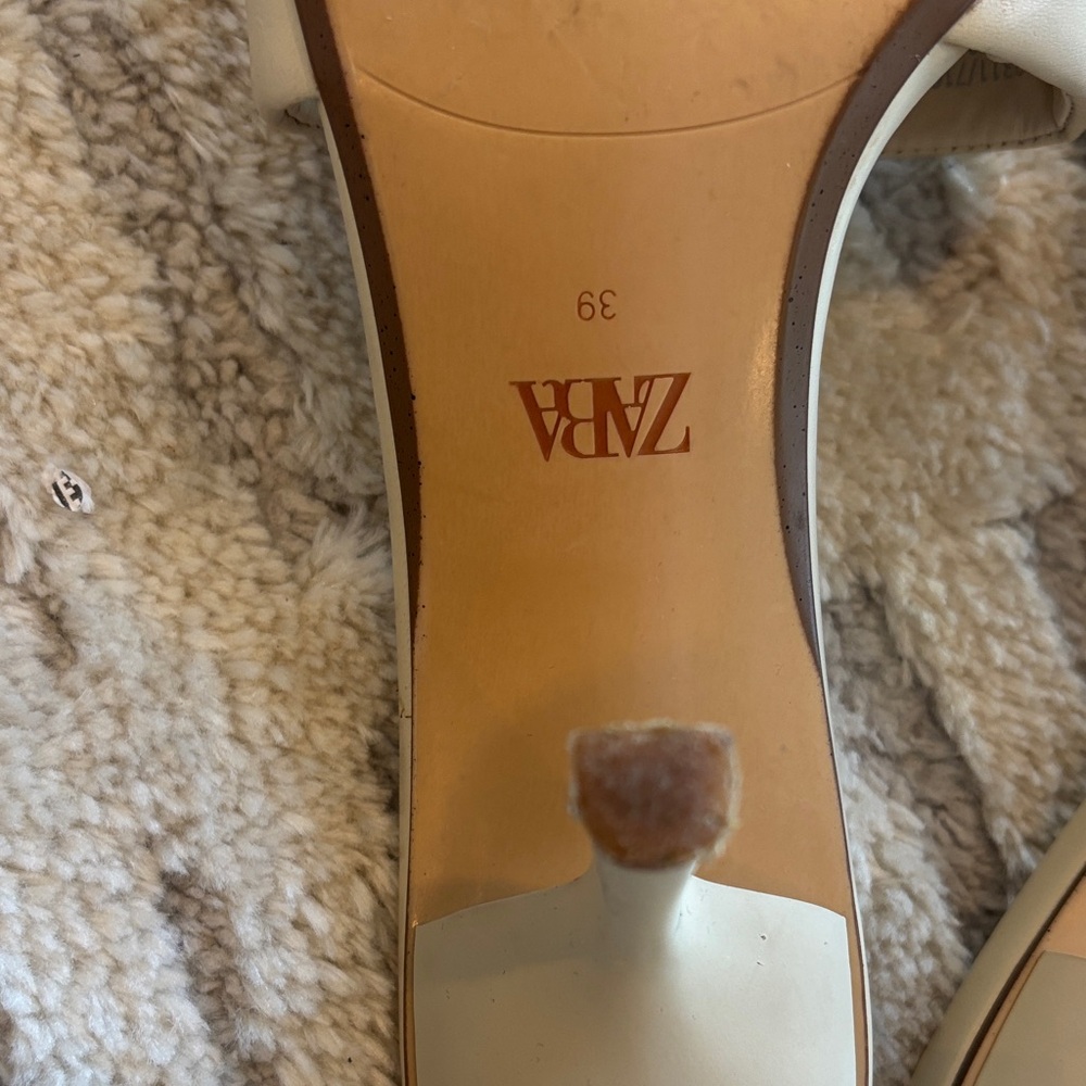 Zara Women's Cream Slide Sandals 39/9 - Picture 6 of 7